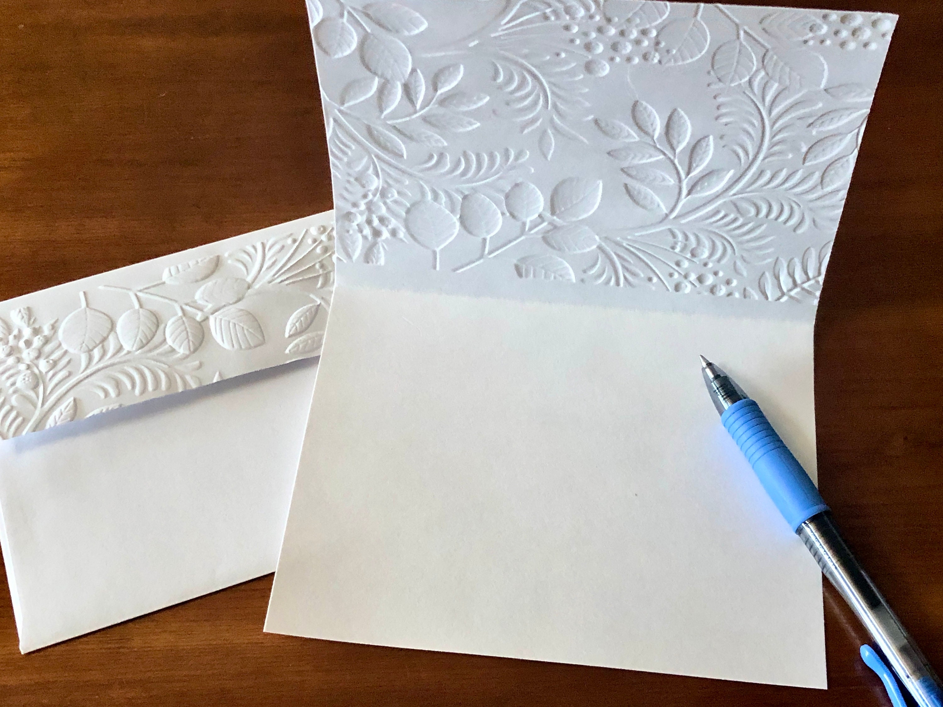 8 White Embossed 3D Floral Cards, Elegant Flower Note Card Set, Blank ...