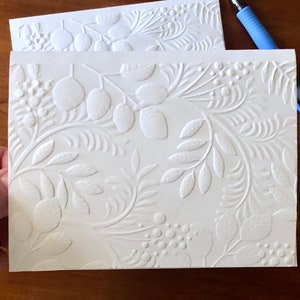 8 White Embossed 3D Floral Cards, Elegant Flower Note Card Set, Blank ...