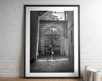 Lucca-Bike-Black and White-Italy