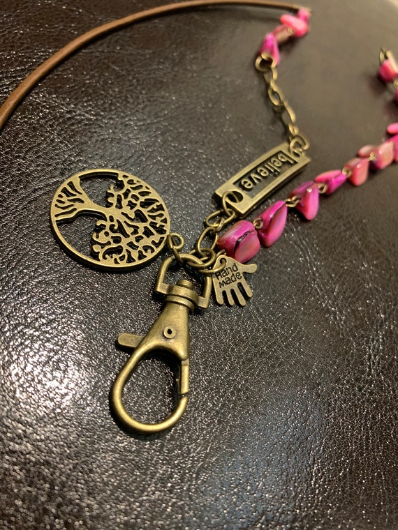 Customized Handmade Eyeglass Necklace Irregular Pink Sea 
