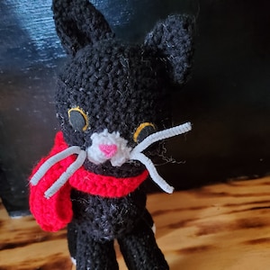 Crocheted kitty