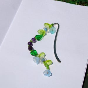 Handmade Beaded Floral Bookmark, Bell Flower Metal Hook Bookmarker, Amethyst & Quartz Crystal Charm, Aesthetic Book Accessory, Bookish Gifts