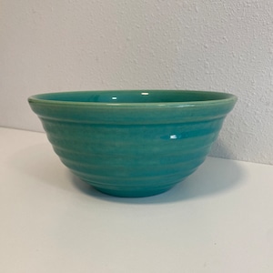Vintage Bauer Pottery Jade Green Hi-Fire Ringware #12 Mixing Bowl Circa Late 1930&#39;s- 1940&#39;s