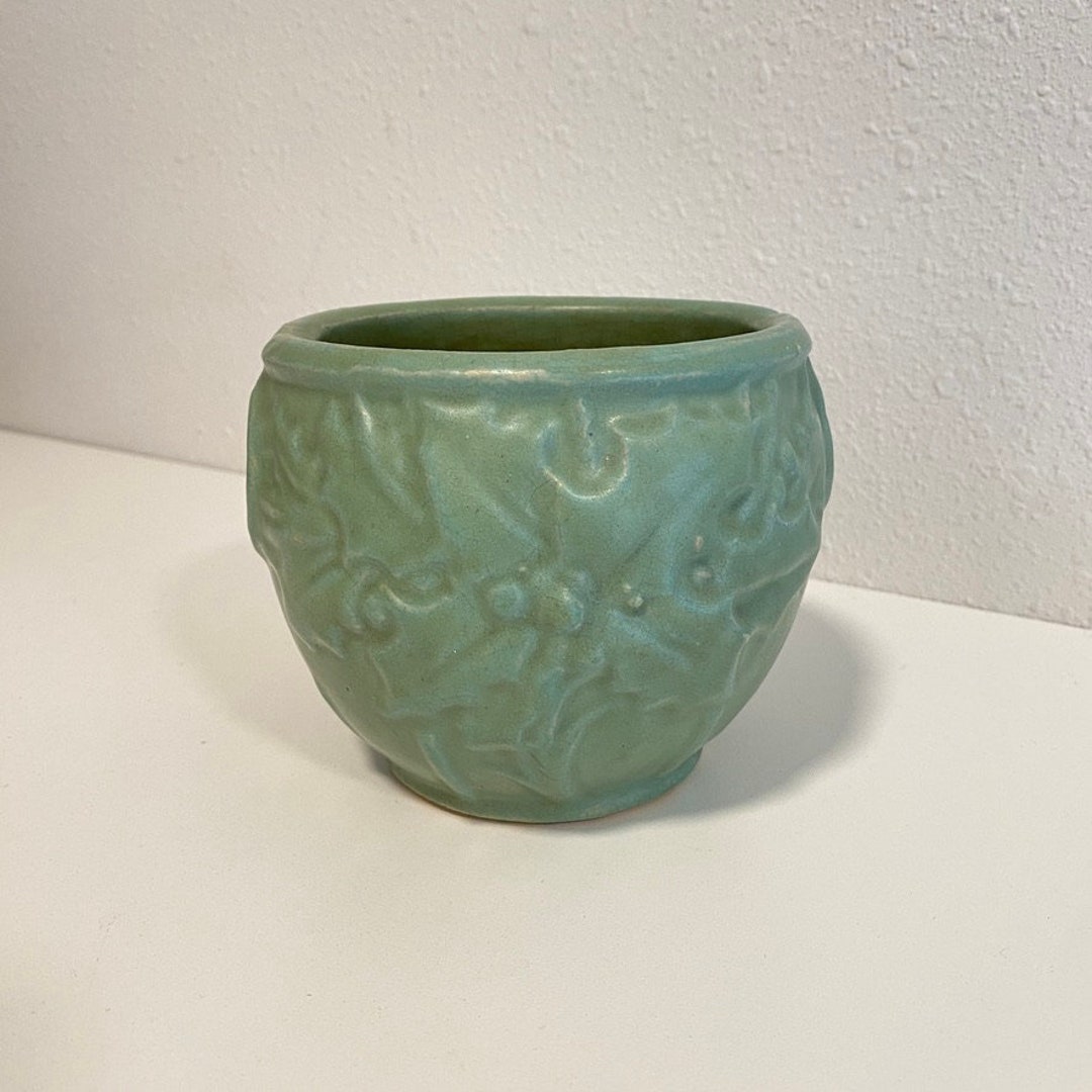 Vintage Nelson Mccoy Pottery Co Small 4 Matte Green Holly Jardiniere