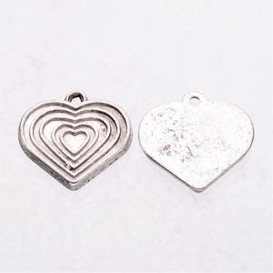 10 pendentifs ,Breloques COEUR couleur argent image 2