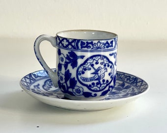 Vintage Chinese porcelain teacup and saucer, Blue & white