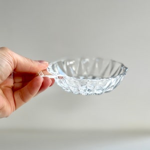 Arcoroc glazen schaal met handvat, Made in France, vintage glazen schaal