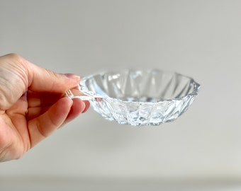 Arcoroc glass dish with handle, Made in France, vintage glass dish