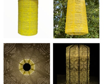 Solar Lantern with rechargeable battery - 1 x Cylinder D18 x H33cm Yellow dotted flowers