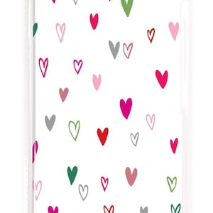 Peut inclure: Paquet de quatre grandes feuilles de papier de soie, chacune avec un fond blanc et un motif de cœurs colorés dans différentes nuances de rose, rouge, vert et gris. L'emballage est étiqueté "Contemporary Tissue" et "deva Designs".