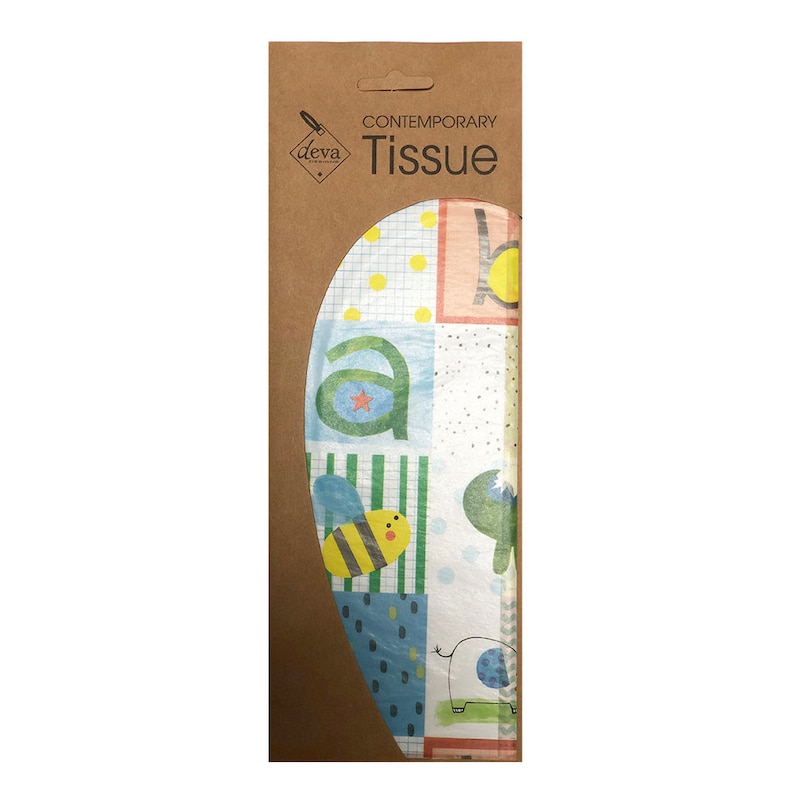 K&ouml;nnte beinhalten: Eine braune Papiert&uuml;te mit wei&szlig;em und blauem Seidenpapier. Das Seidenpapier hat ein buntes Muster mit Buchstaben, einer Biene und einem Elefanten. Die T&uuml;te ist mit "Contemporary Tissue" beschriftet.