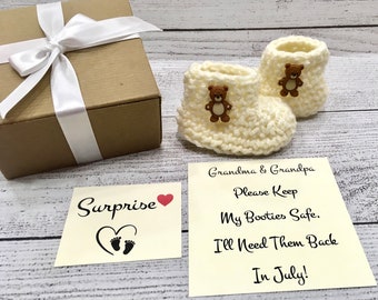 Pregnancy announcement grandparents booties, parents baby announcement box, grandparents pregnancy reveal bootie box, pregnancy booty box