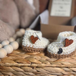 Spanish Pregnancy Announcement Booties: Grandparents Christmas Reveal