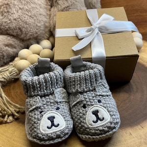 Parents pregnancy announcement box, Baby To Be announcement grandparents, Baby announcement booties, Grandparents pregnancy reveal booties
