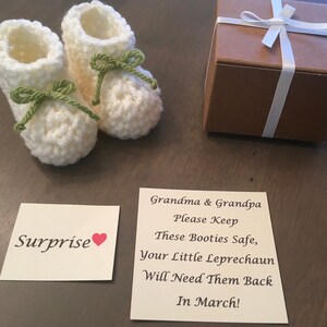 Parents Pregnancy Announcement, Pregnancy Announcement Grandparents, Baby Announcement Booties, Grandparents Pregnancy Reveal Booties