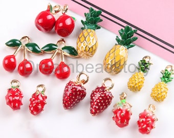 Strawberry Charm//Pendant Tibetan Antique Silver 17mm 10 Charms Accessory Crafts