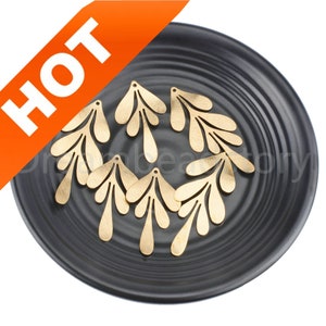 10-500 Pcs Charms for Earring Making Large Size Brushed Brass Leaf Finding Online Wholesale (2 Sizes)