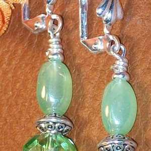 LKE0012,  &quot;KATHLEEN&quot;,  Amazing Swarovski Crystals and artisan green fired glass.