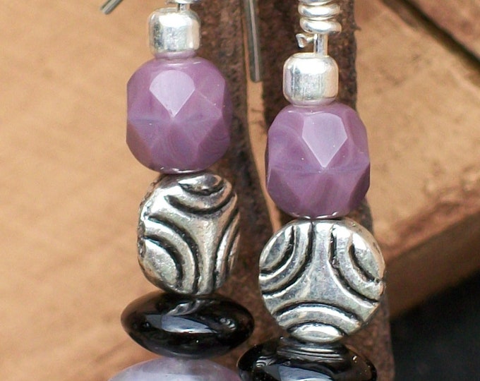 LKE0031, "MERIDITH",  Chevron Amethyst stone, with Black Onyx stone, drop earrings. Surgical steel ear wire.