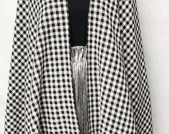 Checkered Beige and Black Poncho, Fall Fashion, for her, for mom, gifts for her, black and white Poncho, fall coat, winter fashion