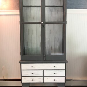 BIG SALE: Hunting Rifle Cabinet with Storage, Lock and Key / Shipping Not Included