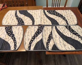 Seascape Table runner and 4 placemats