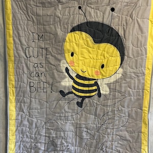 Cute little Bee baby quilt
