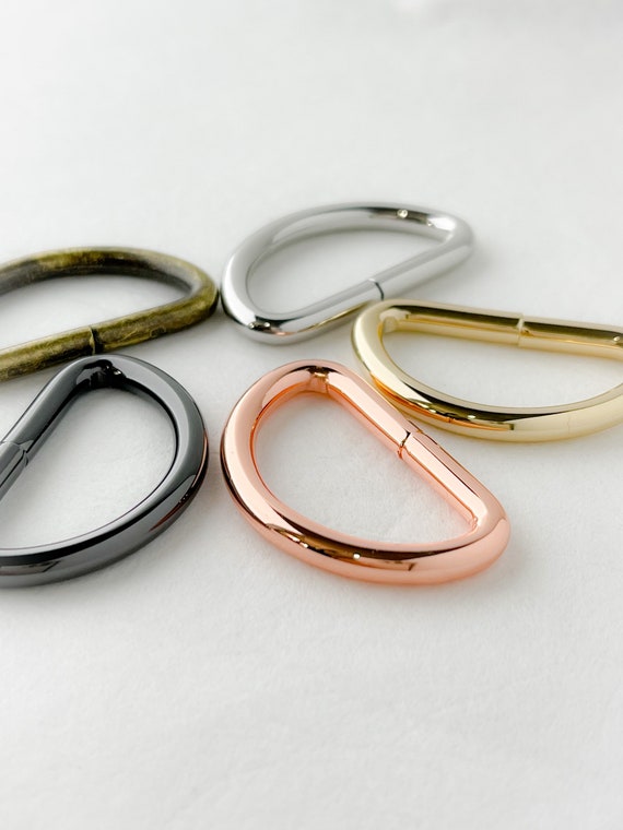 D-rings: 1 1/4 D-rings: 1 1/4