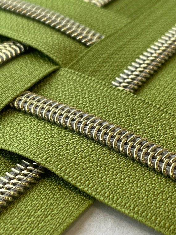5 Green Nylon Zipper Tape - 3 Yards - Includes 6-#5 Nylon Zipper Pulls - So  You Need Hardware