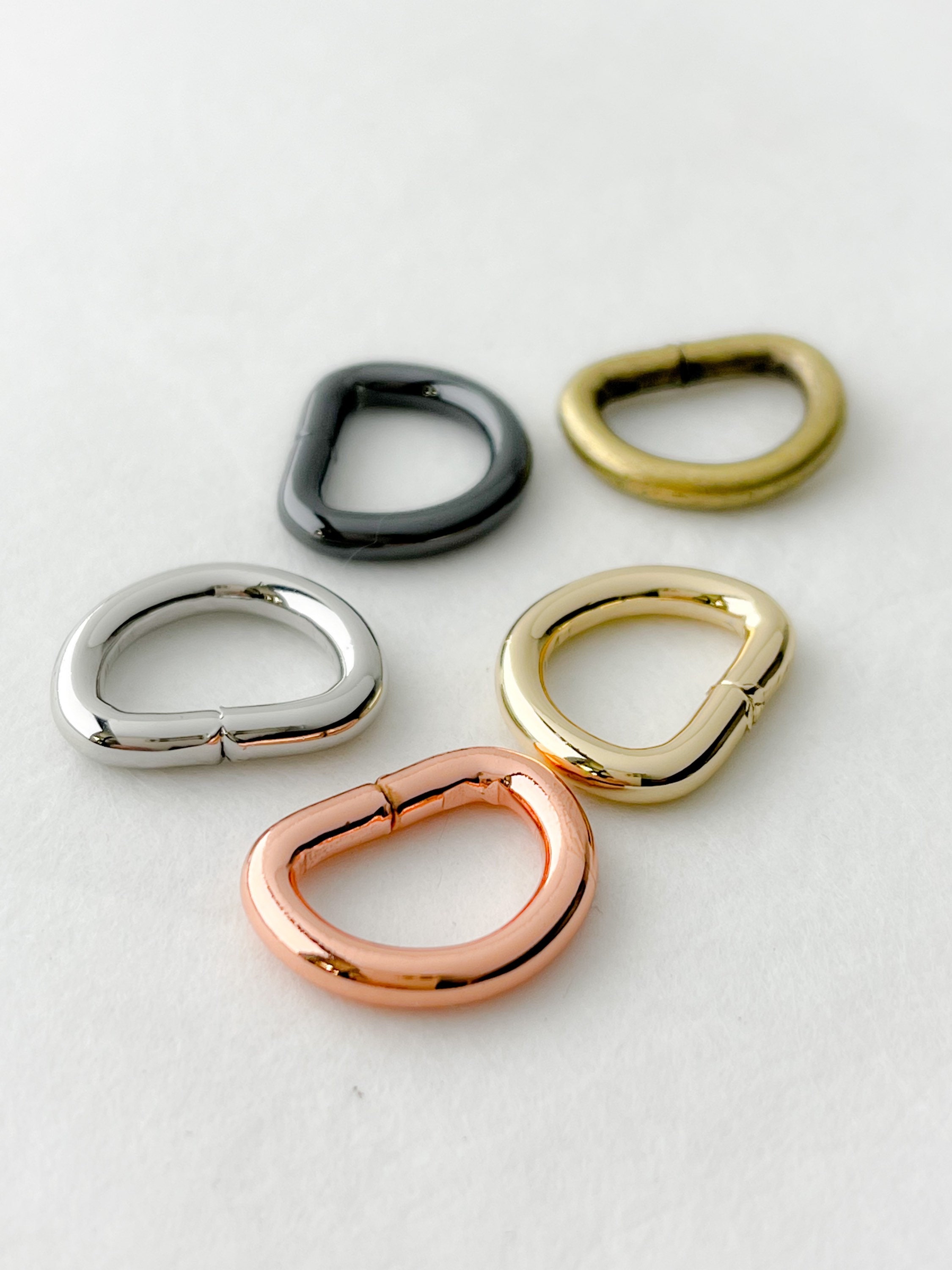 Recycled Rose Gold Zinc Alloy Metal D Ring Clips Triangle D-Ring for Pet  Dog Collar Hardware 15mm 20mm 25mm - China D Ring and Zinc Alloy D Ring  price