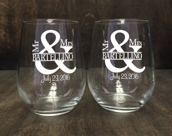 Set of Personalized Mr and Mrs Wine Glasses,Personalized Bride and Groom Glasses,His and Hers,Ampersand Couples Gift,SALE