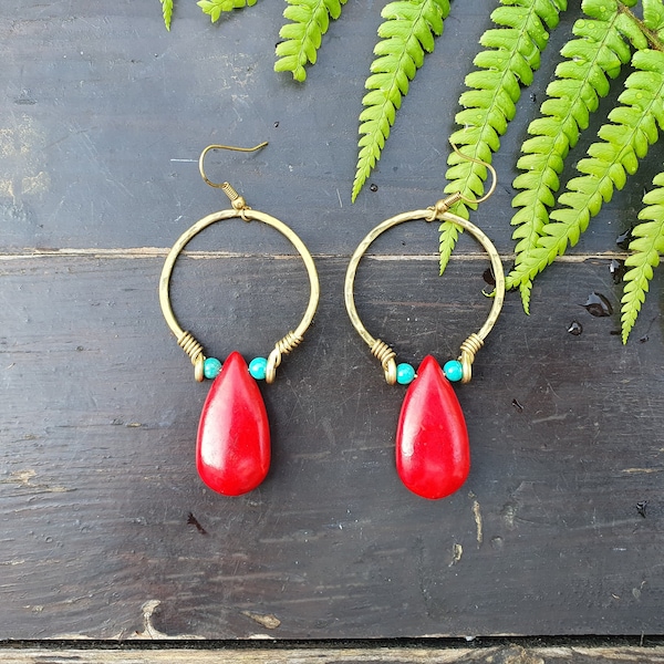 Red howlite earrings,red stone earrings,gold hoop,turquoise earrings,red raindrop earrings,boho earrings,minimalist earrings,gemstone dangly