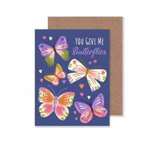Cartão de amor diário "Você me dá borboletas" / Cartão de nota de borboleta pervinca de 4,25" x 5,5" / Cartão de felicitações em branco