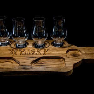 whisky proefbord "gevlamde eiken versie" (Glencairn glazen optioneel inbegrepen) proeverij vlucht