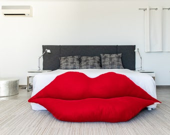 cuscino divano labbra grande, divano in velluto, cuscino labbra, cuscino labbra