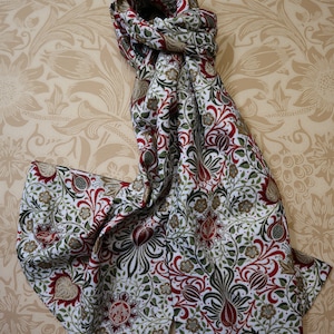 William Morris Scarf Persian Green and Red