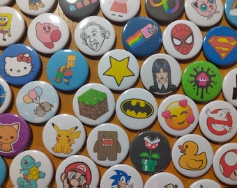 10 Kids Children's Badges Fun Bright token gifts, Christmas stocking fillers, party bag, Button Pin Small 1 inch 2.5cm pop culture TV games