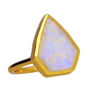Moonstone ring, Gold Filled ring, gemstone ring, gemstone jewelry, statement ring, June Birthstone, Gift for her, gold over sterling silver