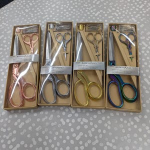 Scissor Gift Set - Dressmaking, Embroidery, Pins & Thimbles, Snips