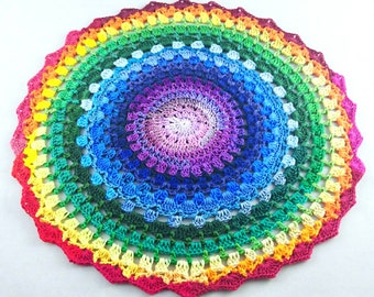 Grande centrino mandala all'uncinetto, centrotavola colorato (35 cm)