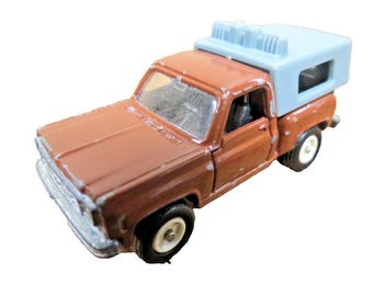 Vintage Tomica Tomy Pocket Cars No. F44 Chevrolet Pickup 4x4 Camper Truck Japan