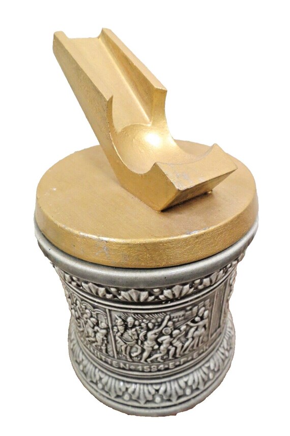 pipe tobacco humidor jar Vintage Stand and Tabacco and odour Vintage Wooden Tobacco Pipe Stand