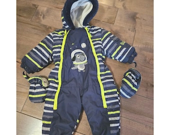 Traje de nieve para bebé Blizz con estampado de astronauta, perro y cohete, azul, para invierno, con manoplas, 18 M