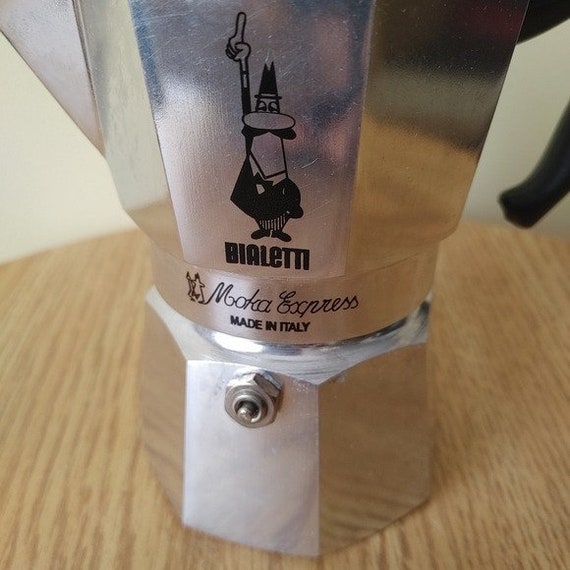 Bialetti Moka Express Italian Stovetop 5 Cup Espresso Coffee Maker FAST  SHIPPING