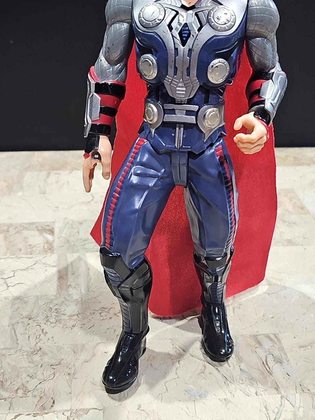【未使用】HOTTOYS marvel THOR フィギュア il_fullxfull.6813134084_4637.jpg