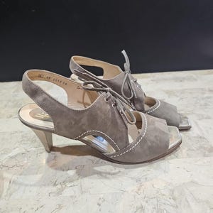 Sandalias de tacón alto con punta abierta de Peter Kaiser, zapatos de cuero color tostado, talla 7.5, con tira trasera