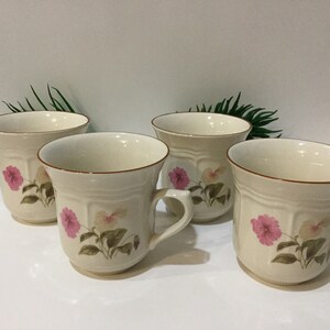 Vintage Yu Quan stoneware Flowers Set of 4 Cups made in China