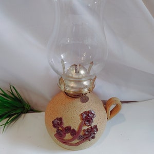 Vintage classic ceramic base oil lamp table lamps 11.3/4&quot; inches high made in Canada