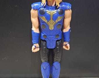 Action figure di Thor (Amore e Tuono) Giocattolo del film - Serie Titan Hero Figurina da 12 pollici