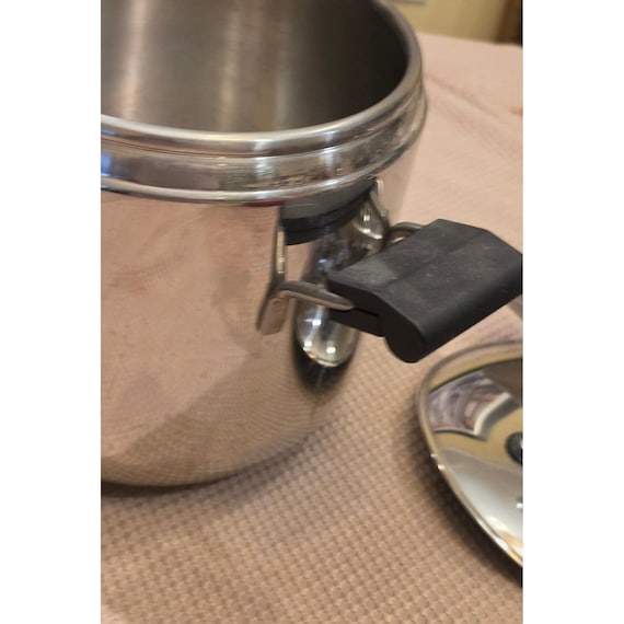 Lagostina Irradial Plus Pressure Cooker 22cm 18/10 Stainless Steel